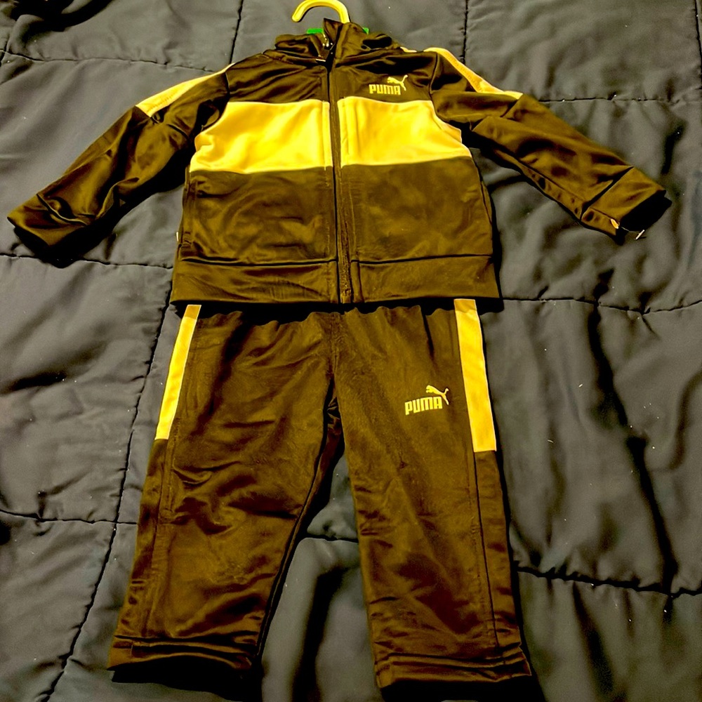 NWT Puma 2 piece set baby size 6-9 months.